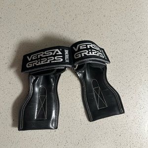 Versa grips wrist straps size small